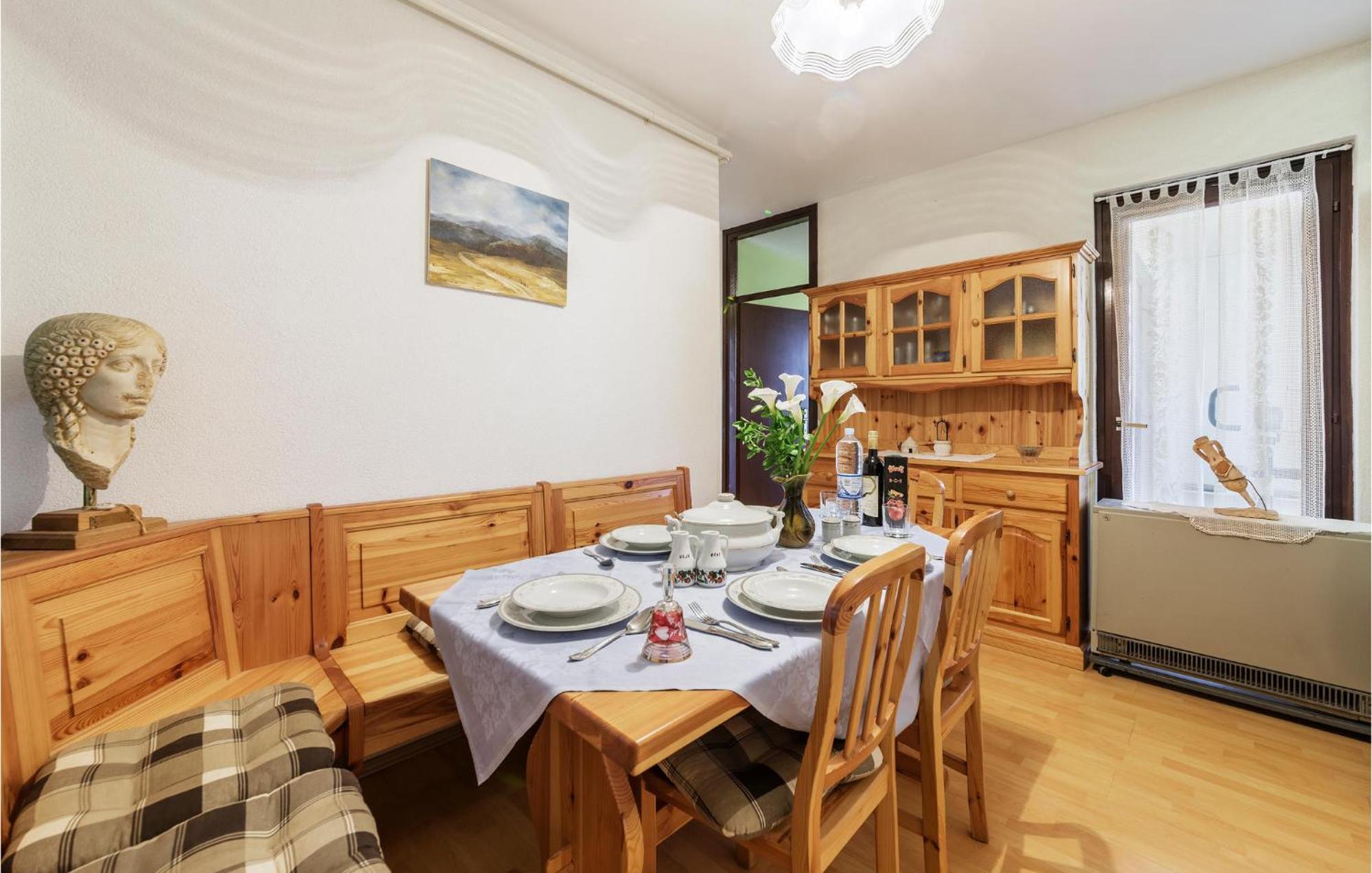 Gorgeous Apartment In Pula With House Sea View Bagian luar foto