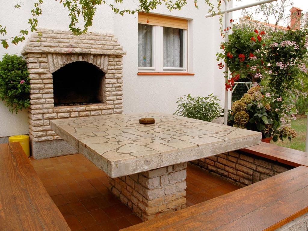 Gorgeous Apartment In Pula With House Sea View Bagian luar foto